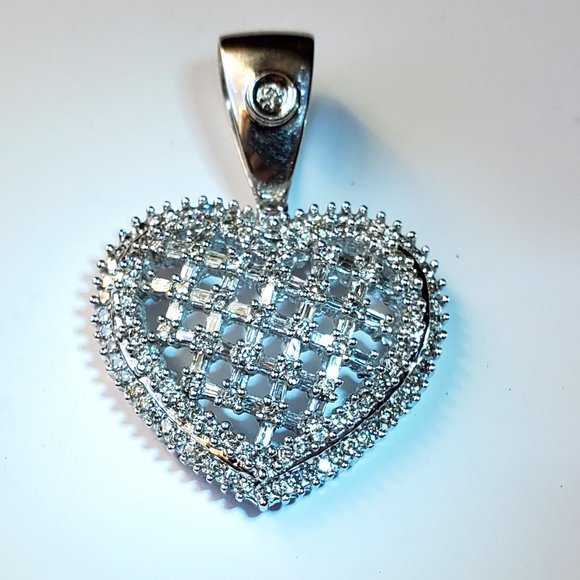 14K WHITE  GOLD DIAMOND PENDANT - Picture 5 of 11